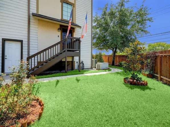 1163 Hempstead Villa Ln, Houston, TX 77008