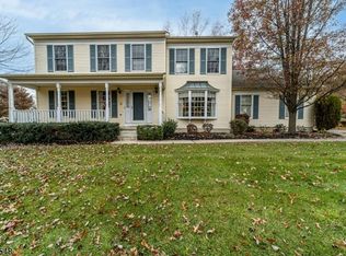 3 Merion Ln, Washington, NJ 07882