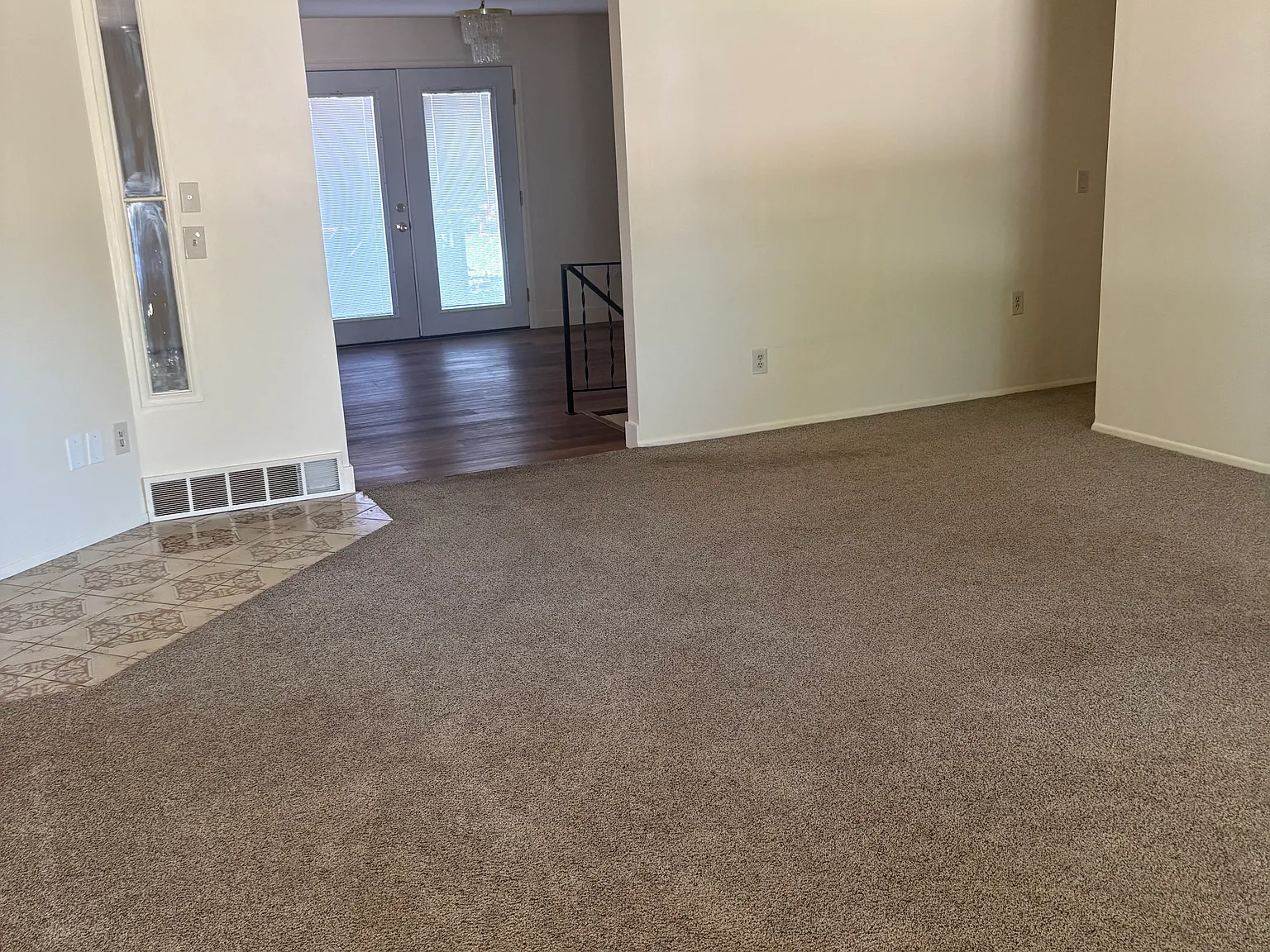 4 bed, 2.5 bath, 2300 sqft, $3,500 — Photo 1