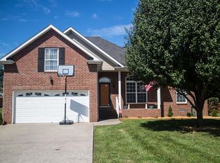 546 Bradford Dr, Gallatin, TN 37066