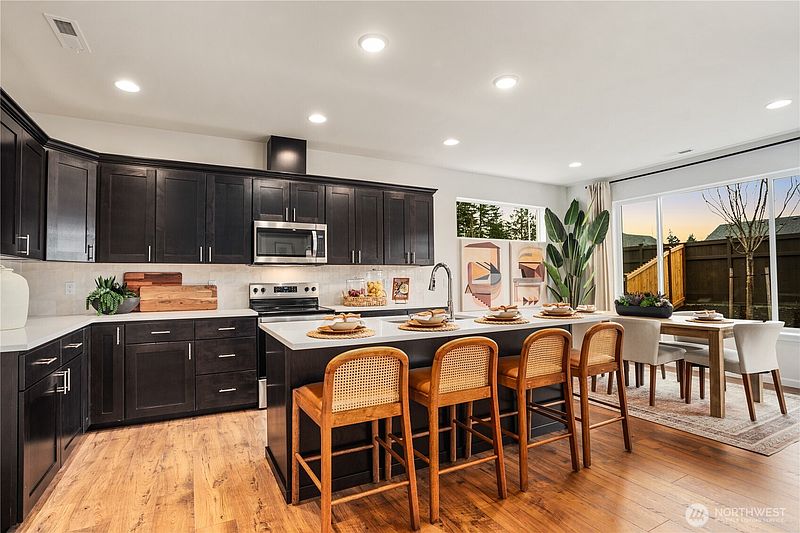2nd image of 1722 148th Street S