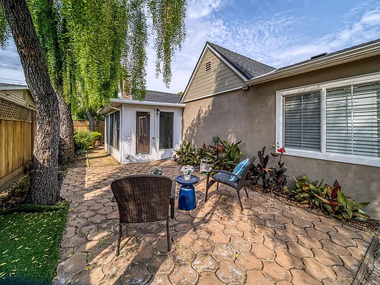 side yard