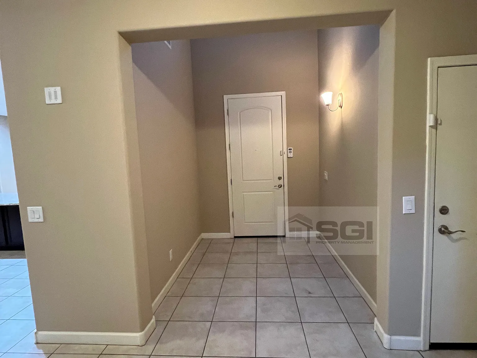 Beautiful Cul-De-Sac Home Near Park! — Photo 2