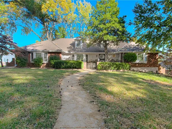 14600 E 43rd St S, Independence, MO 64055