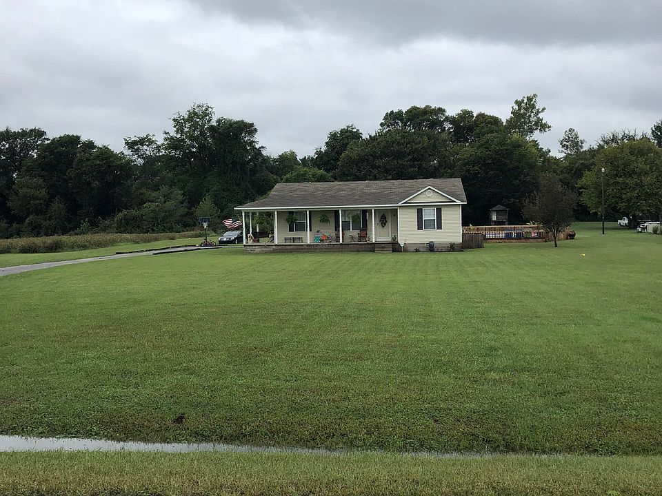 2nd image of 919 Old Fowlkes Rd