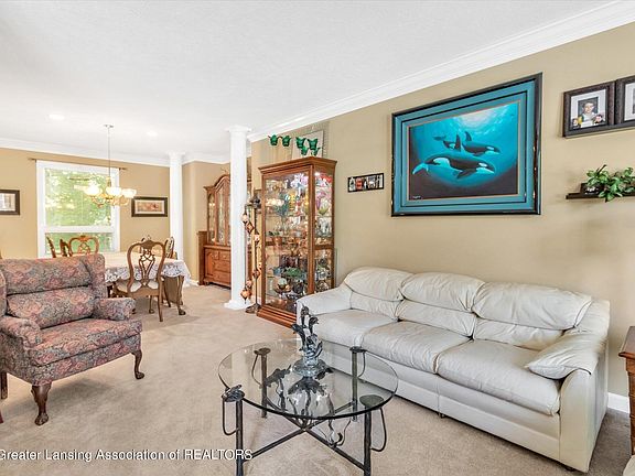 2nd image of 2703 Attenborough Cir