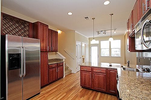 4th image of 12855 King St