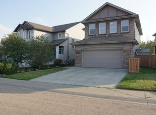 5168 Sunview Dr, Strathcona County, AB T8H0K3