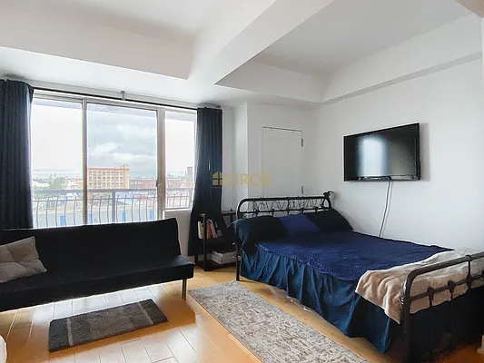 Rented by City Connections Realty | media 3