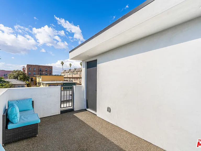 234 1/2 S Carondelet St — Photo 30