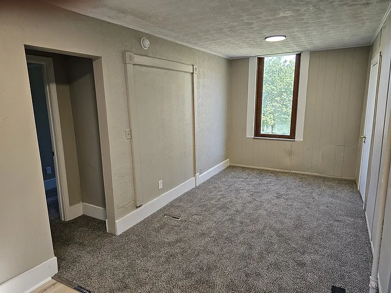 2101 Monmouth St #1 — Photo 3