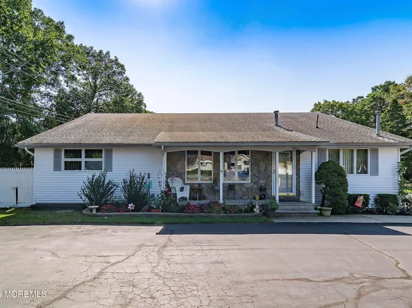 261 Oak Ave, West Creek, NJ 08092