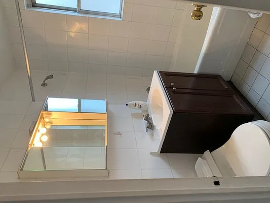 Rented by Kinyu Realty | media 14