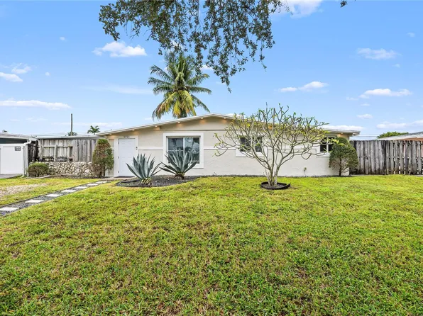 5721 SW 38th Ct, Davie, FL 33314