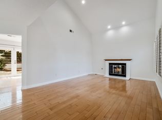 8 Pebble, Irvine, CA 92614