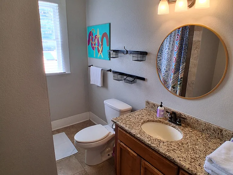 619 Cedar St — Photo 16