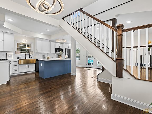 5th image of 4656 N Leamington Ave