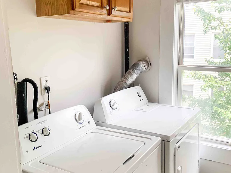 18 Pratt St #2 — Photo 10
