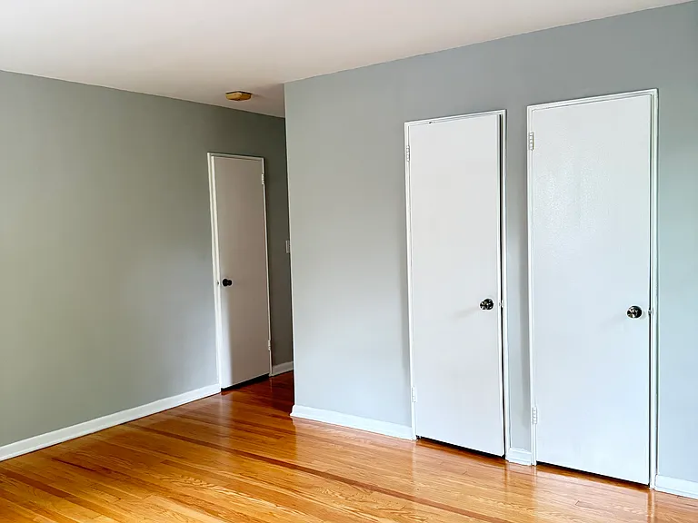 45 Morris Ave #18 — Photo 10