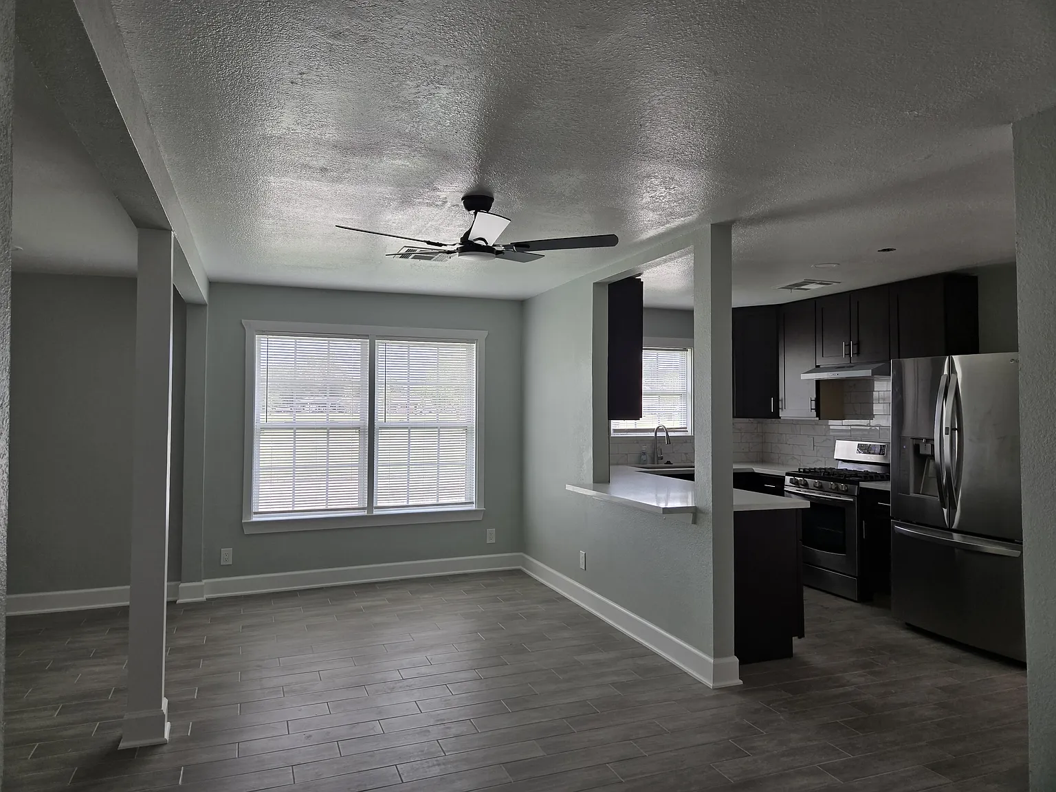 3 bed, 1046 sqft, $1,675 — Photo 2