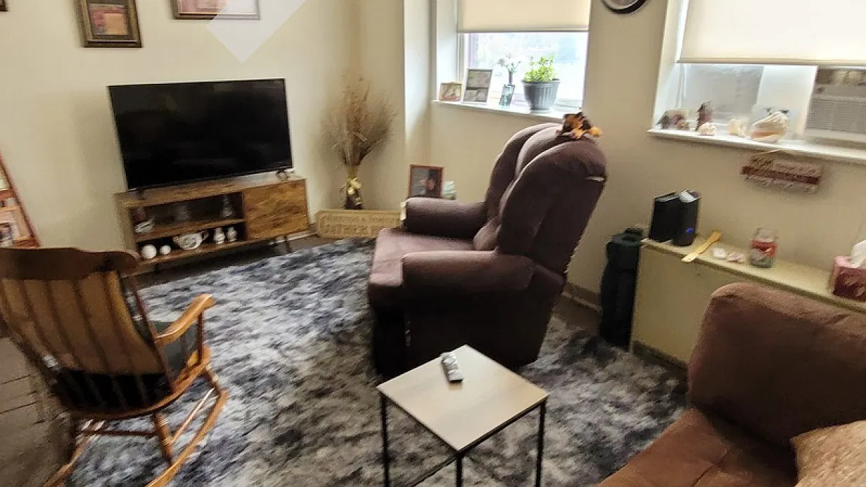 1 bed, 1000 sqft, $900 — Photo 1