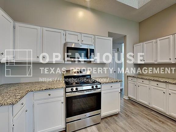 5th image of 4206 Buena Vista Ln
