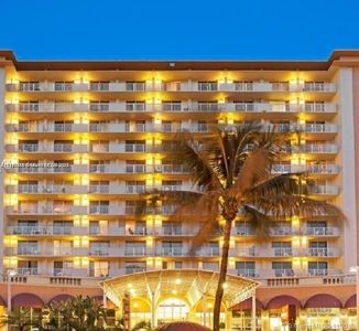 19201 Collins Ave #821, Sunny Isles Beach, FL, 33160