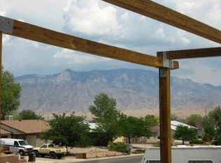 4720 Quartz Dr NE, Rio Rancho, NM 87124