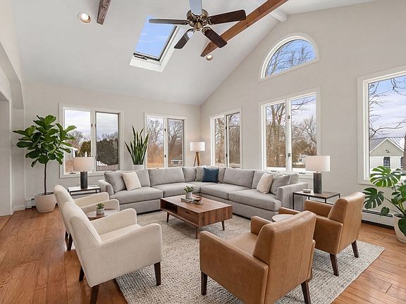 4th image of 67 Pratt Rd