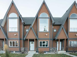 601 E 4th St #2, Canmore, AB T1W2G7