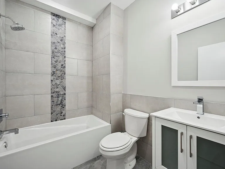 2225 N 8th St #1 — Photo 9