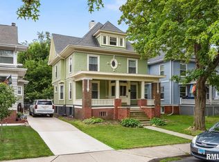 1116 N Institute Pl, Peoria, IL