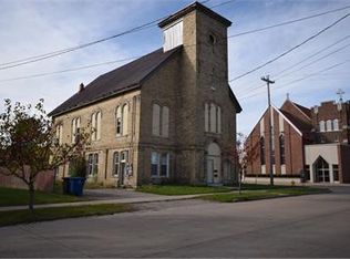 1103 Minnesota St, Oshkosh, WI 54902