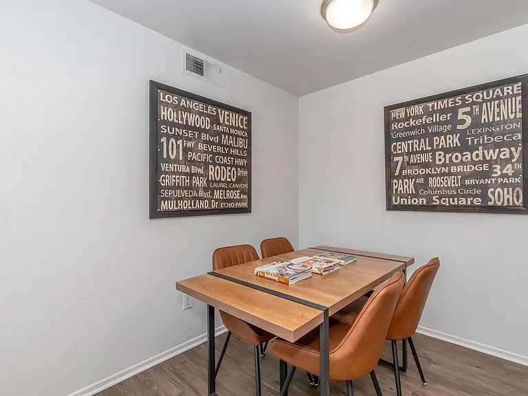 Cambridge Village Apartments — Photo 25