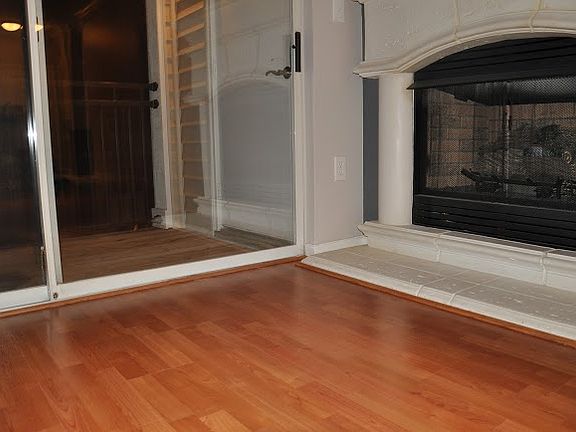 4th image of 12945 Centre Park Cir
