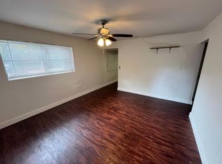 2525 NE 182nd St, North Miami Beach, FL 33160