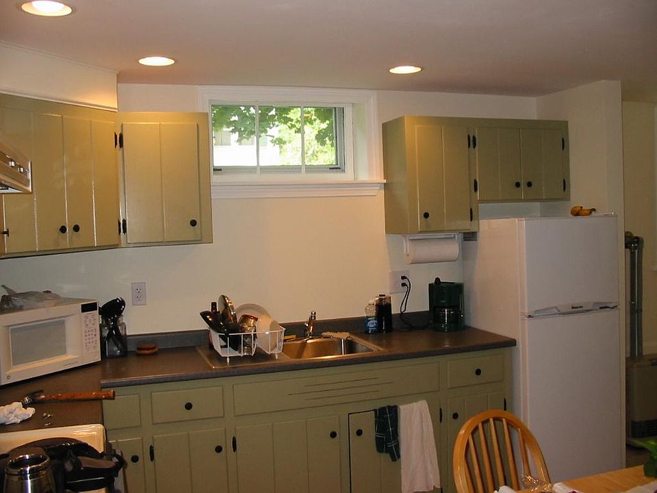 2nd image of 23 Bagdad Rd #A