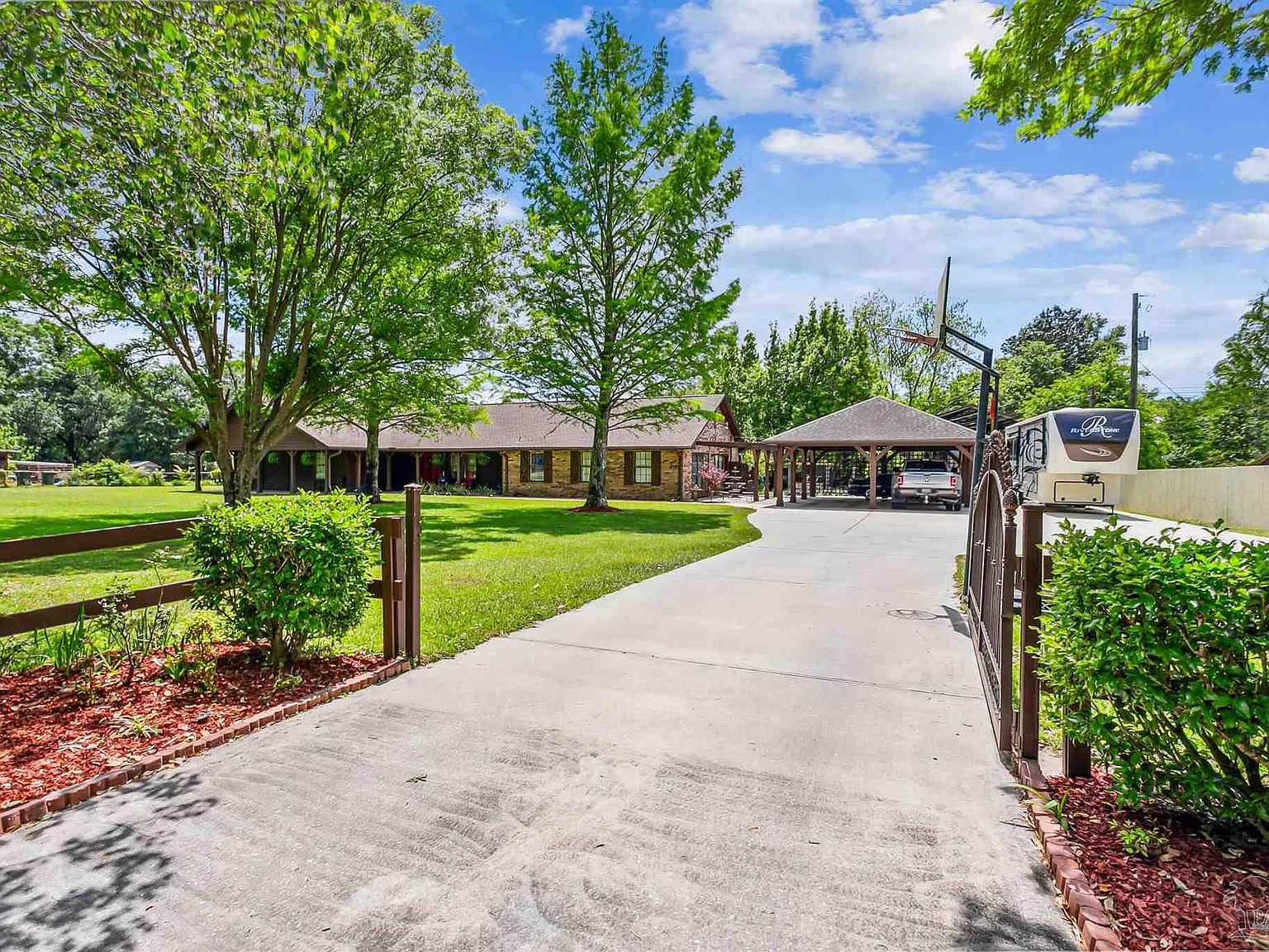 1956 W Kingsfield Rd, Cantonment, FL 32533 Zillow