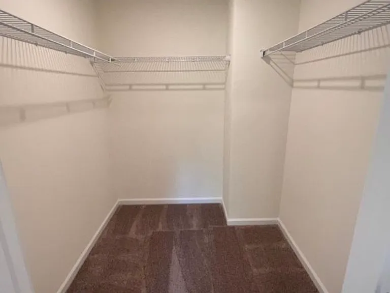 2725 Aubrey St — Photo 23