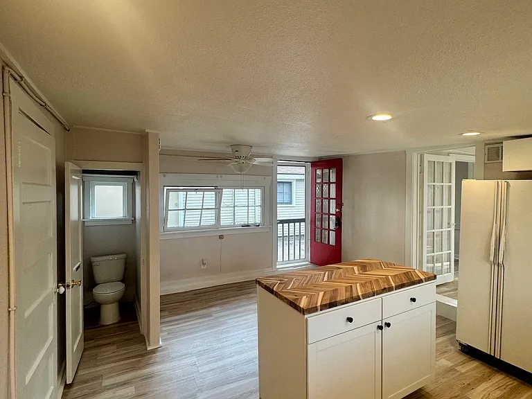 21 Bonfoy Ave #1 — Photo 3