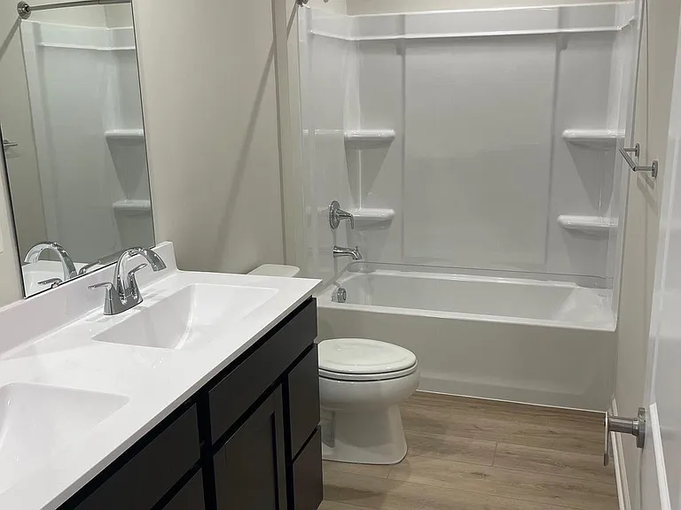 18045 South Village Dr — Photo 28