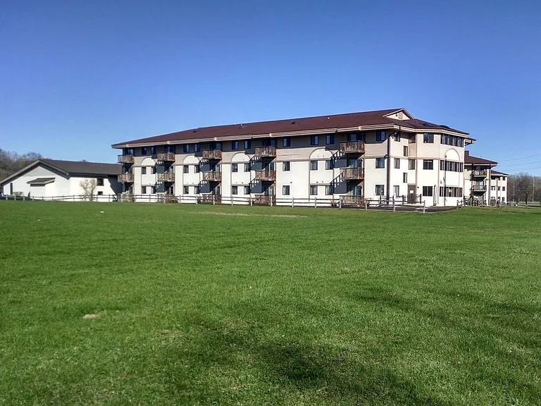Island Place Apartments - On the River — Photo 44