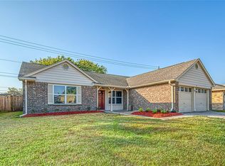 2327 Bisontine St, Friendswood, TX 77546