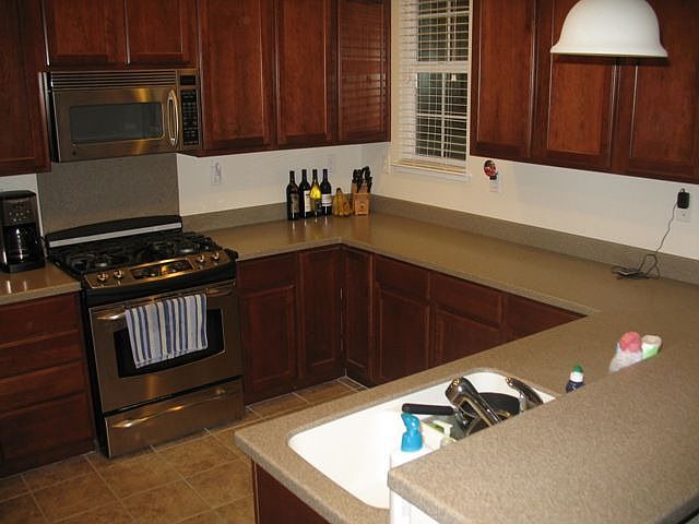 2nd image of 227 W La Flor Ln