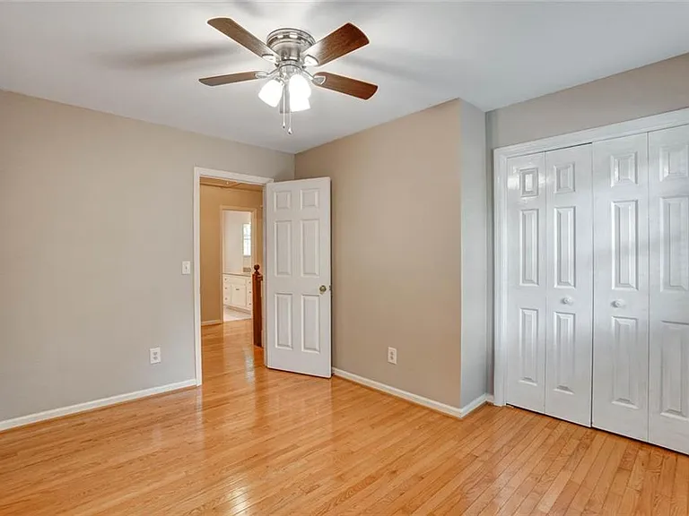 295 Oakmere Dr — Photo 26