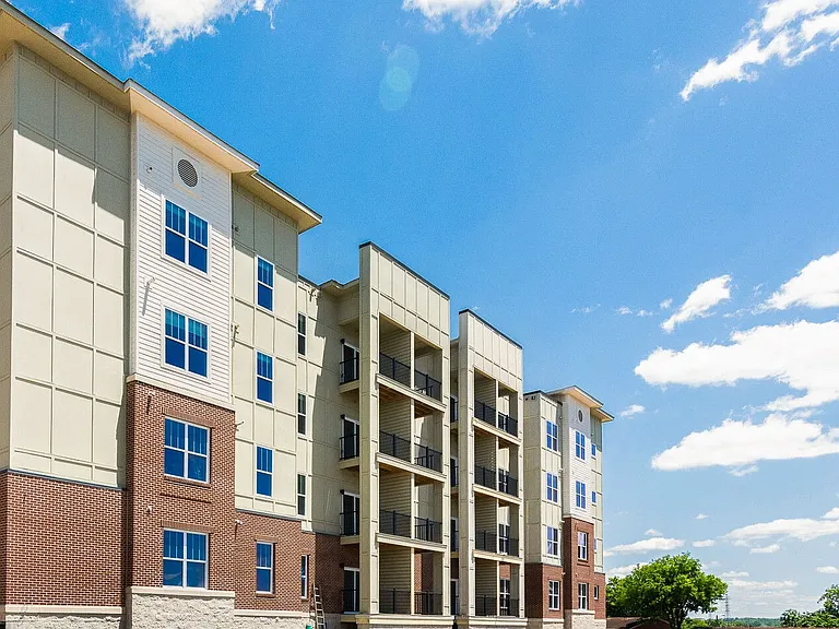 Manning Place — Photo 16
