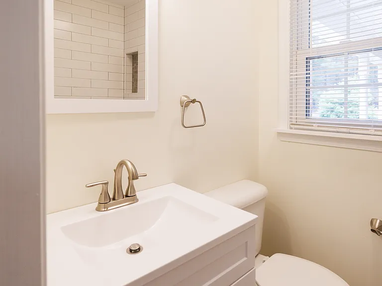 499 George St — Photo 12