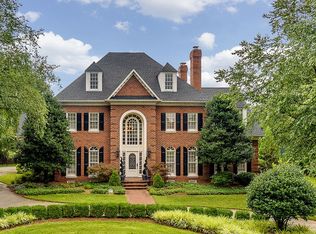 5833 Providence Country Club Dr, Charlotte, NC 28277