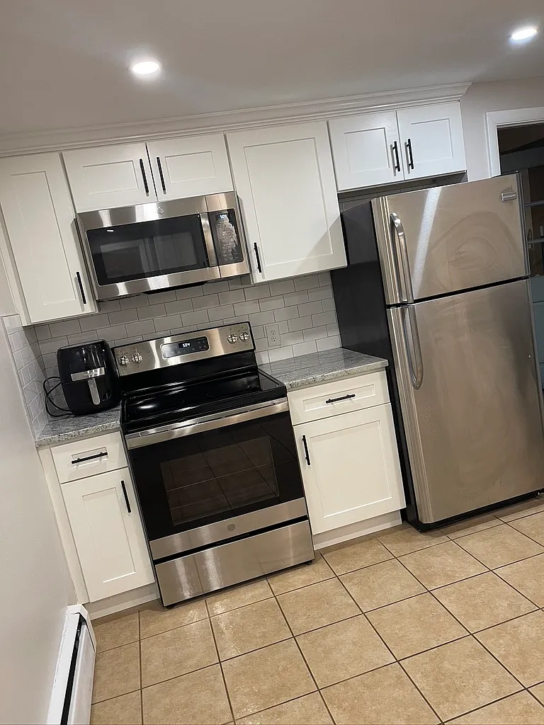 5 bed, 1668 sqft, $4,750 — Photo 4