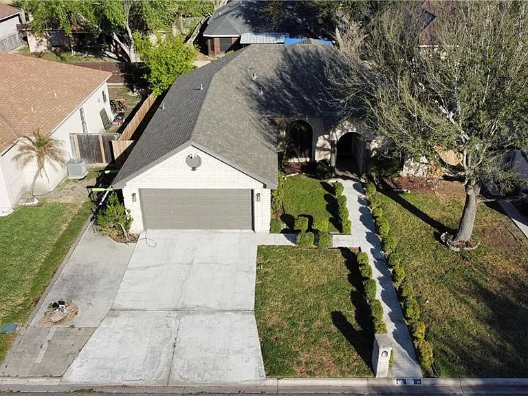 3506 N 34th Ln — Photo 3